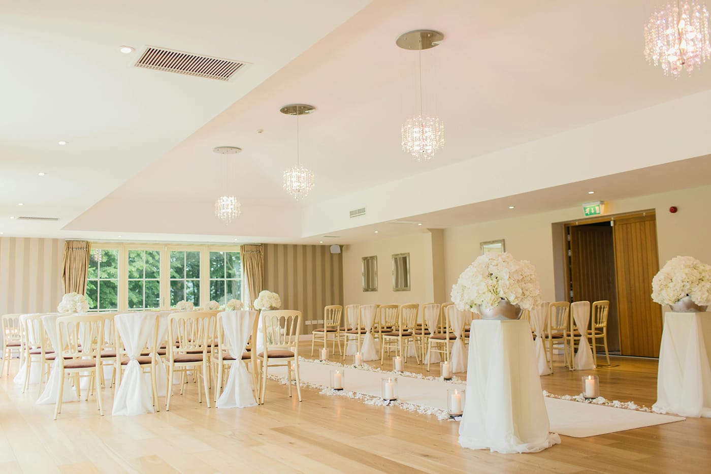wedding ceremony flowers