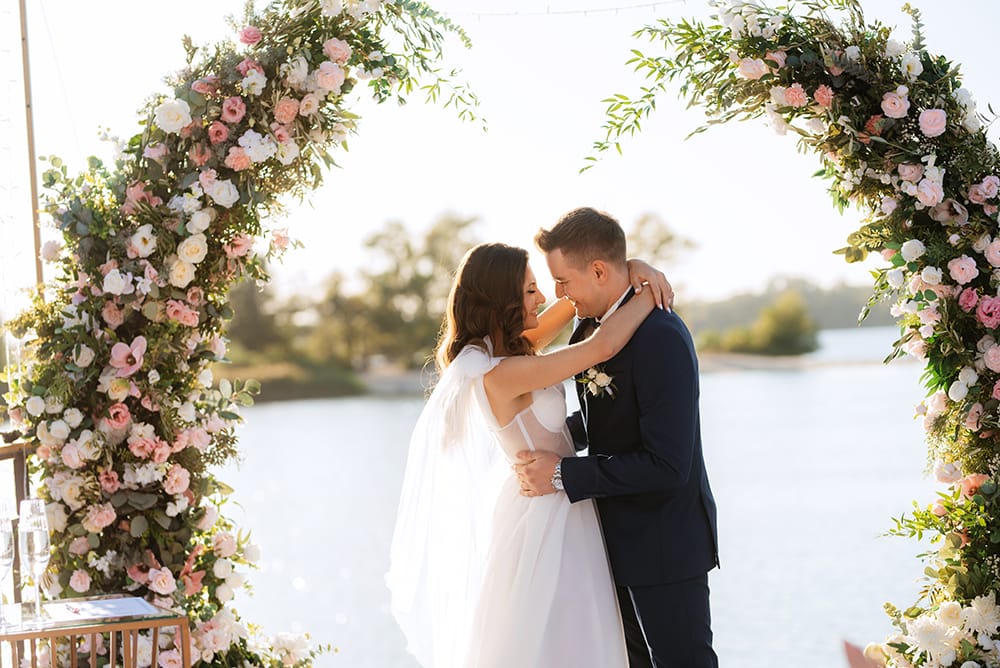 wedding floral arch